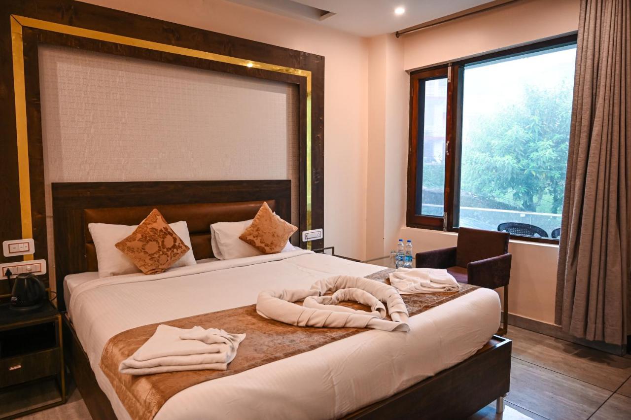 Golden Rock, Dharamshala - Am Hotel Kollection エクステリア 写真